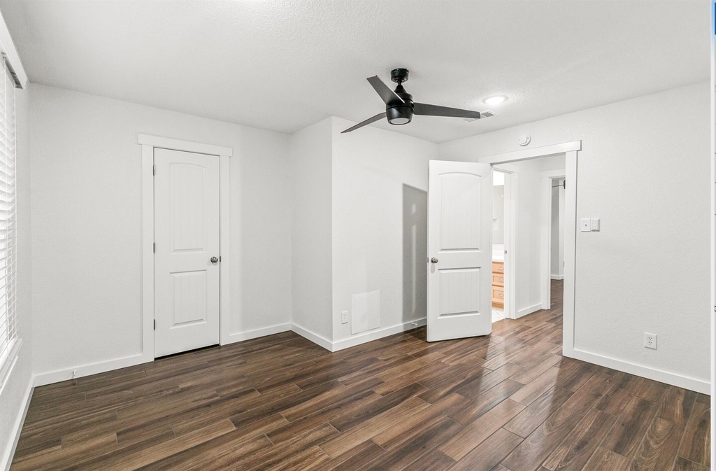 201 San Saba Street - Photo 14