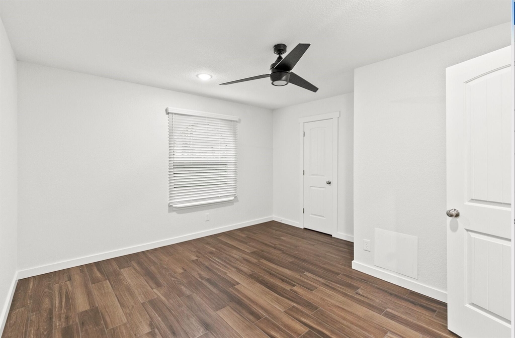 201 San Saba Street - Photo 9