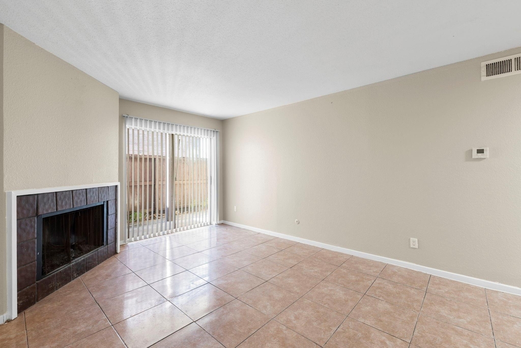 9350 Country Creek Drive - Photo 9
