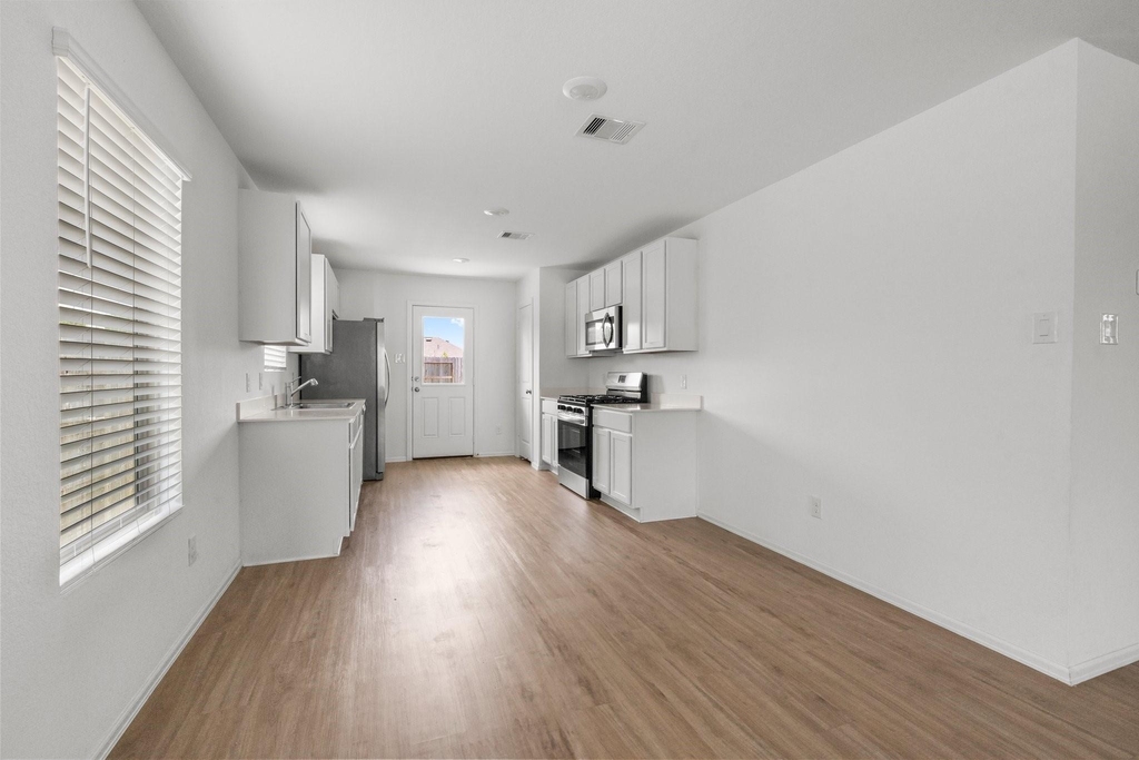 18979 Panzini Drive - Photo 3