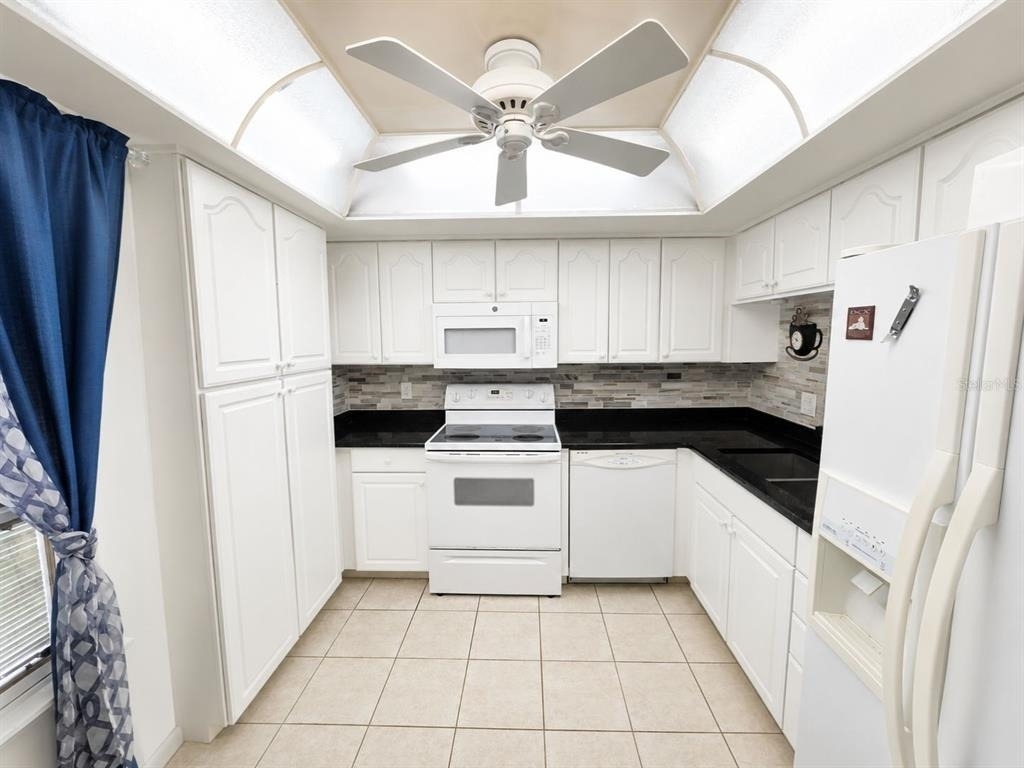 2616 Cove Cay Drive - Photo 1