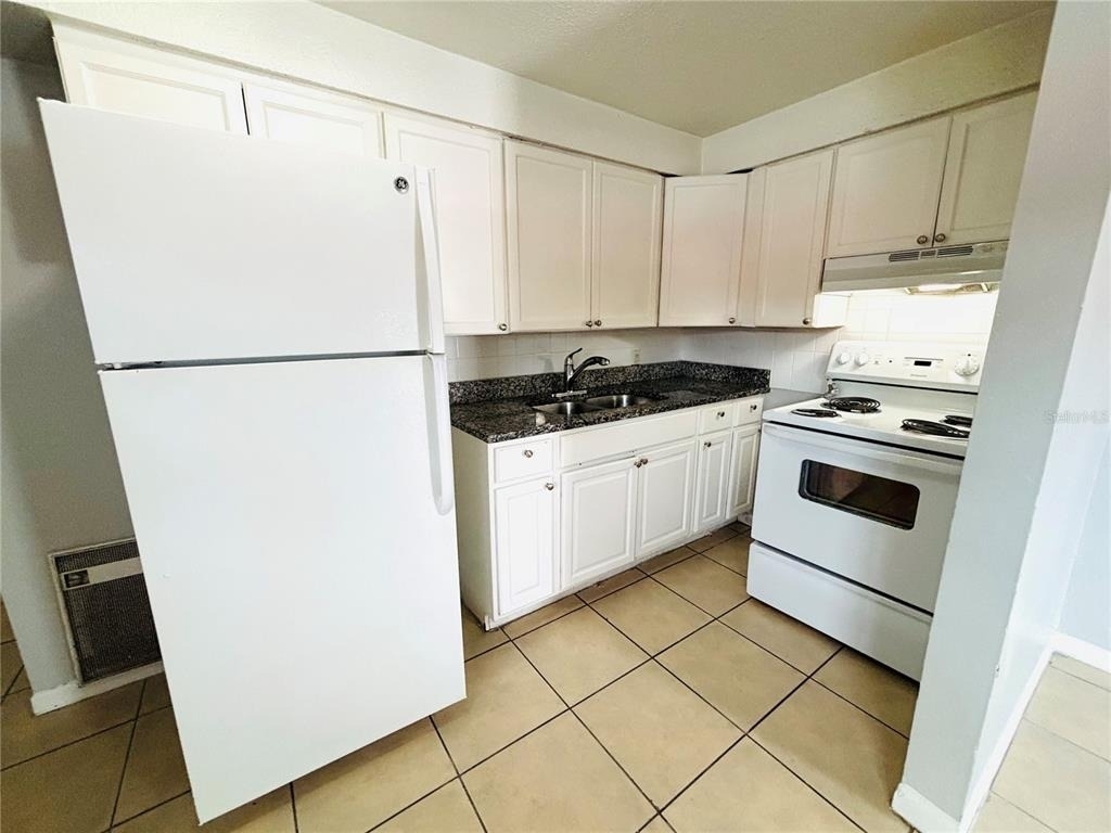 1302 Morris Park - Photo 4