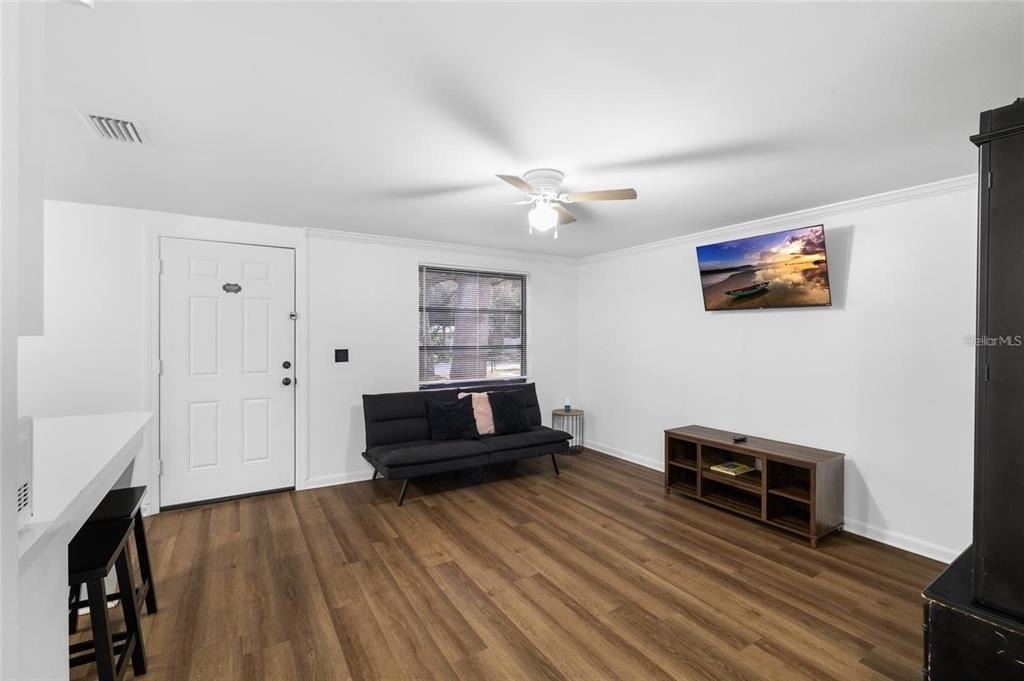 1220 E 142nd Avenue - Photo 4