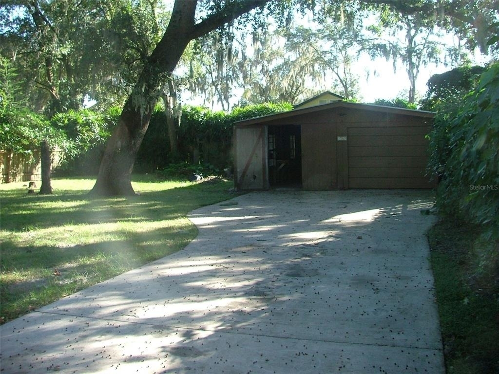 11709 Hoyt Avenue - Photo 3