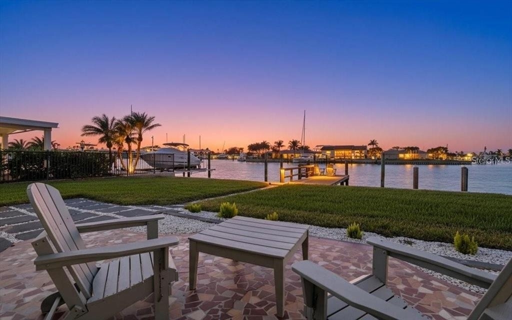 510 115th Avenue - Photo 3
