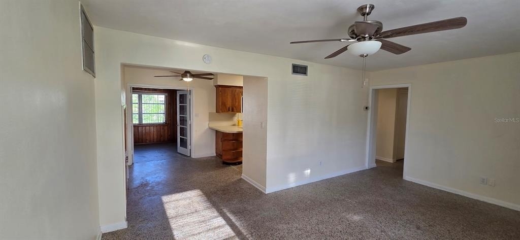 10209 N Valle Drive - Photo 2