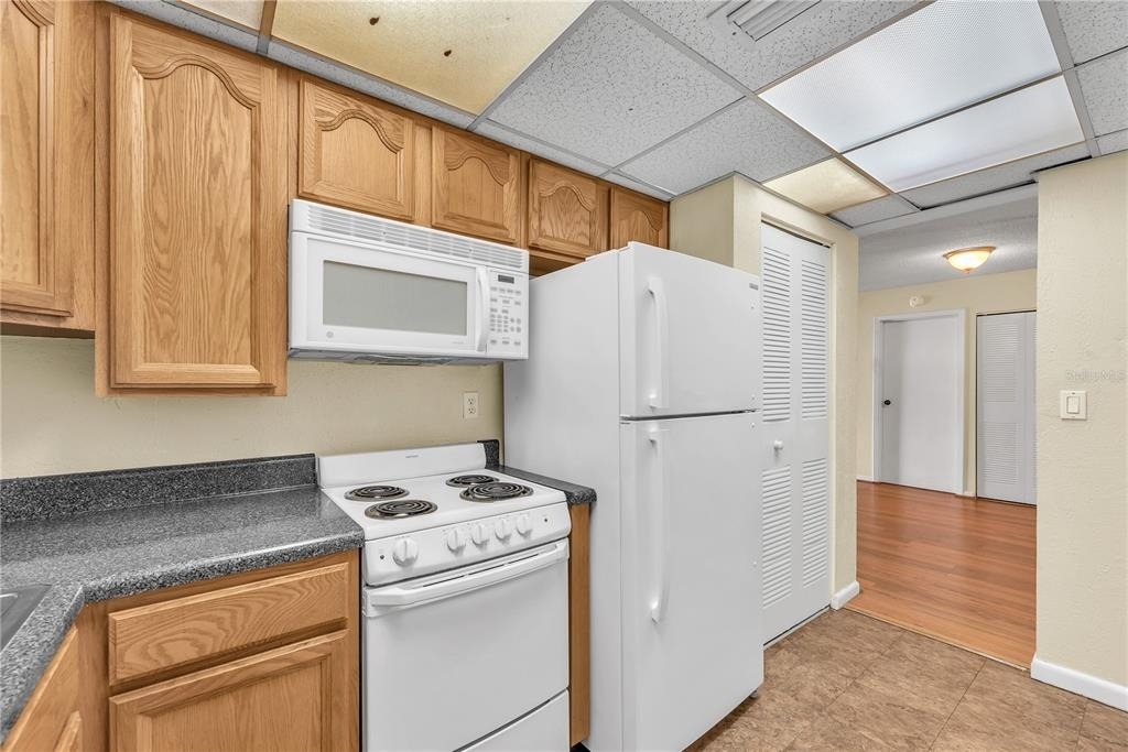 801 Russell Lane - Photo 5
