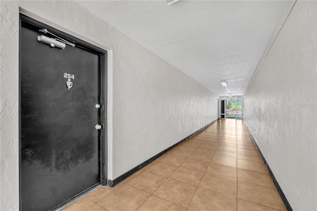 801 Russell Lane - Photo 13