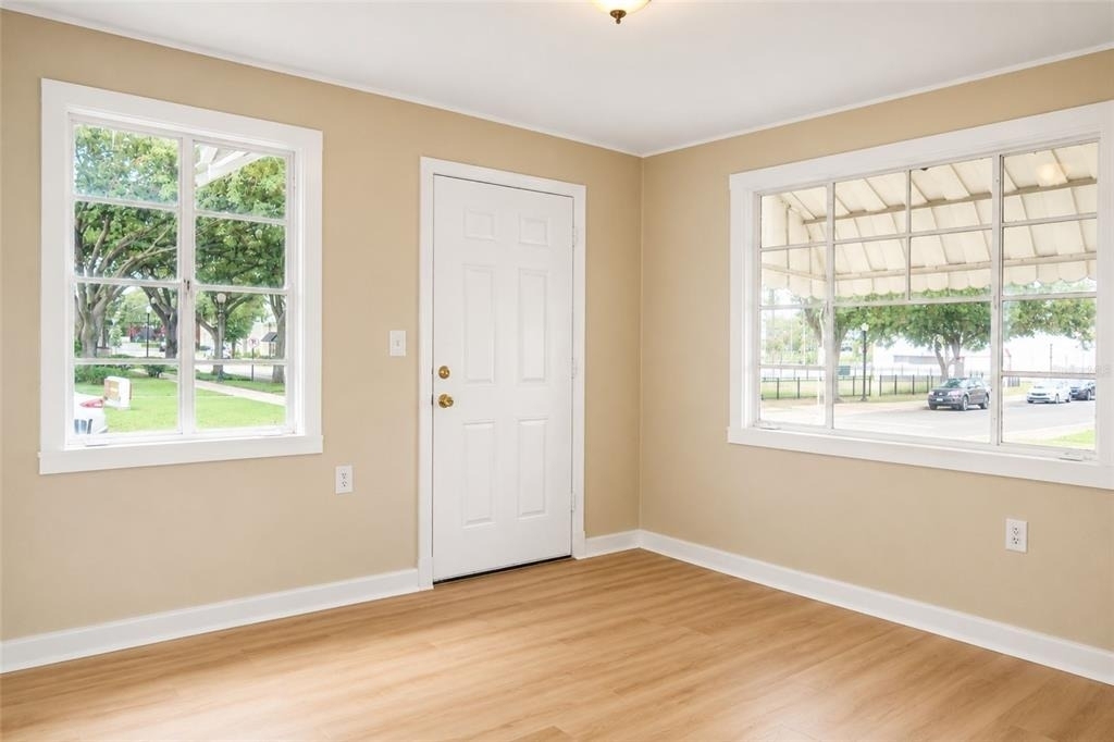 38443 6th Avenue - Photo 4