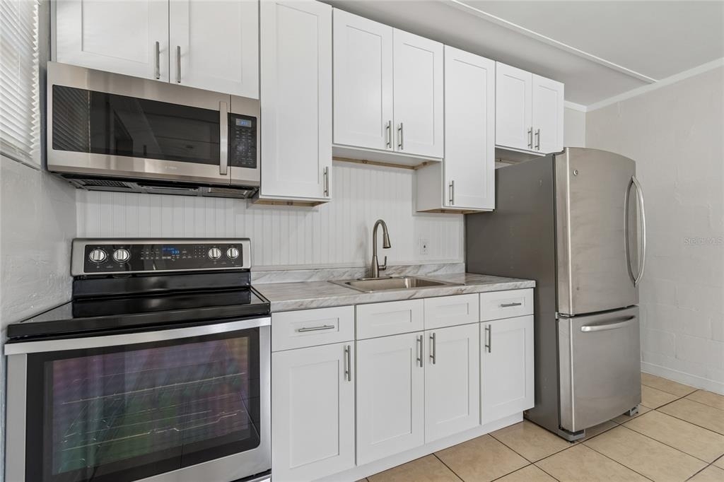 9801 N 11th Street - Photo 14