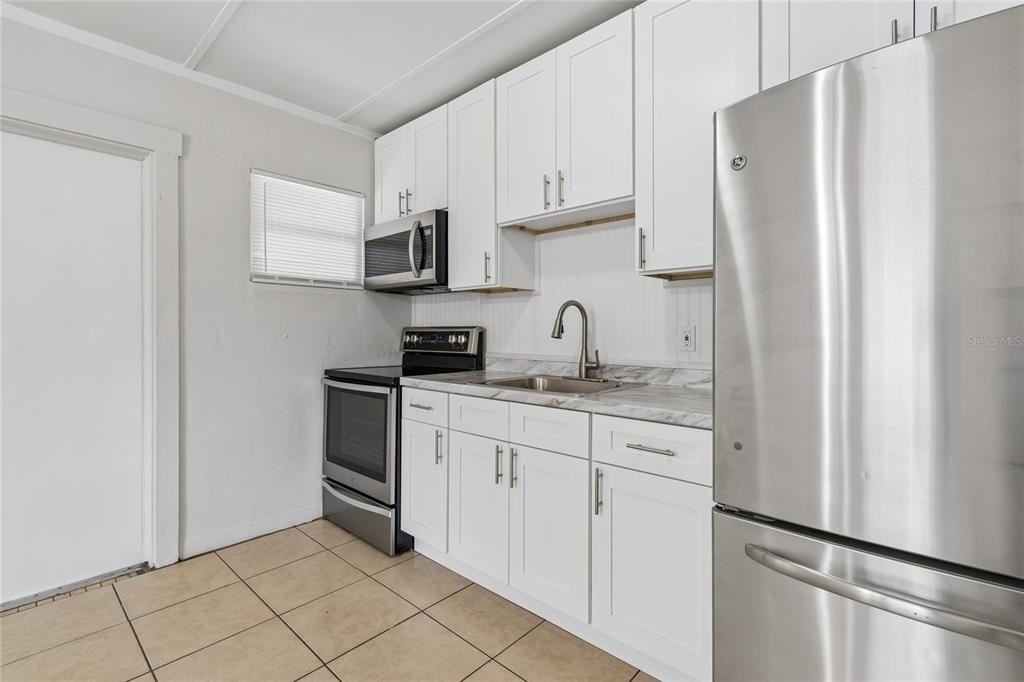 9801 N 11th Street - Photo 12