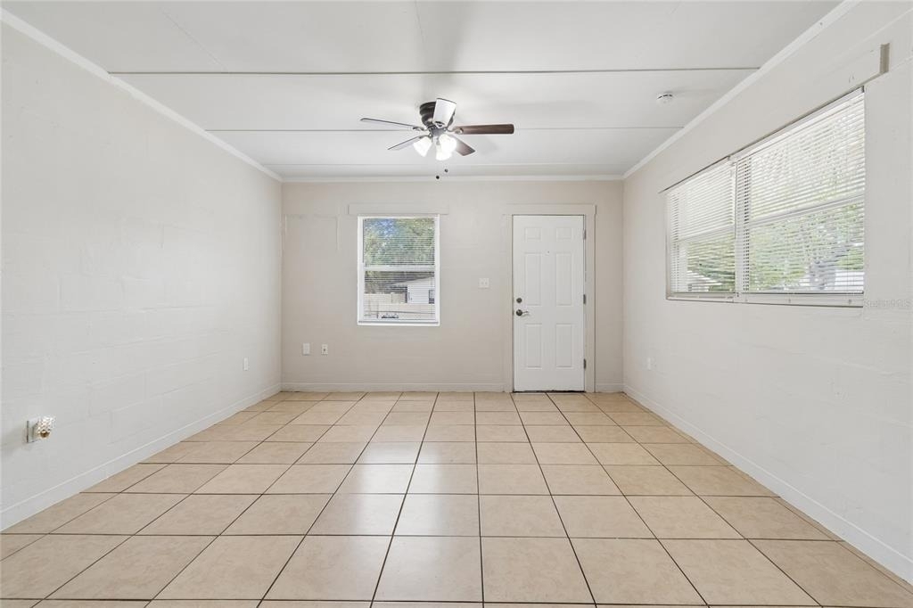 9801 N 11th Street - Photo 7