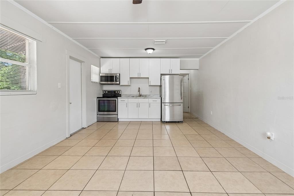 9801 N 11th Street - Photo 4