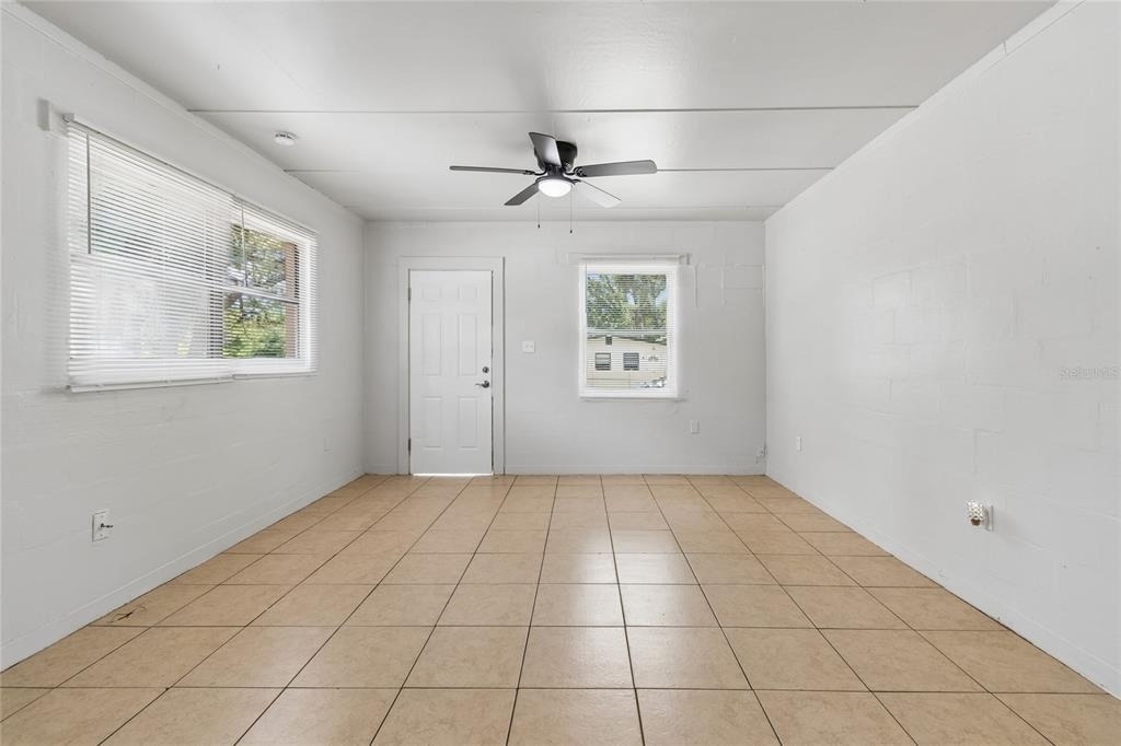 9801 N 11th Street - Photo 7