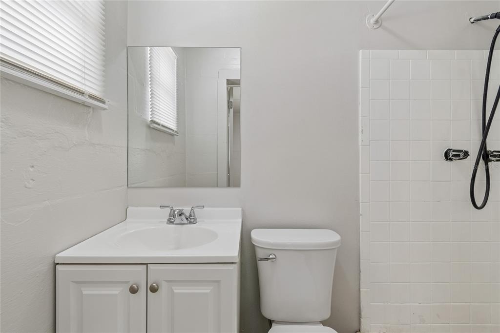 9801 N 11th Street - Photo 21
