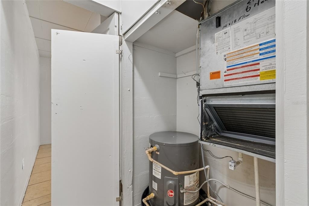 9801 N 11th Street - Photo 16