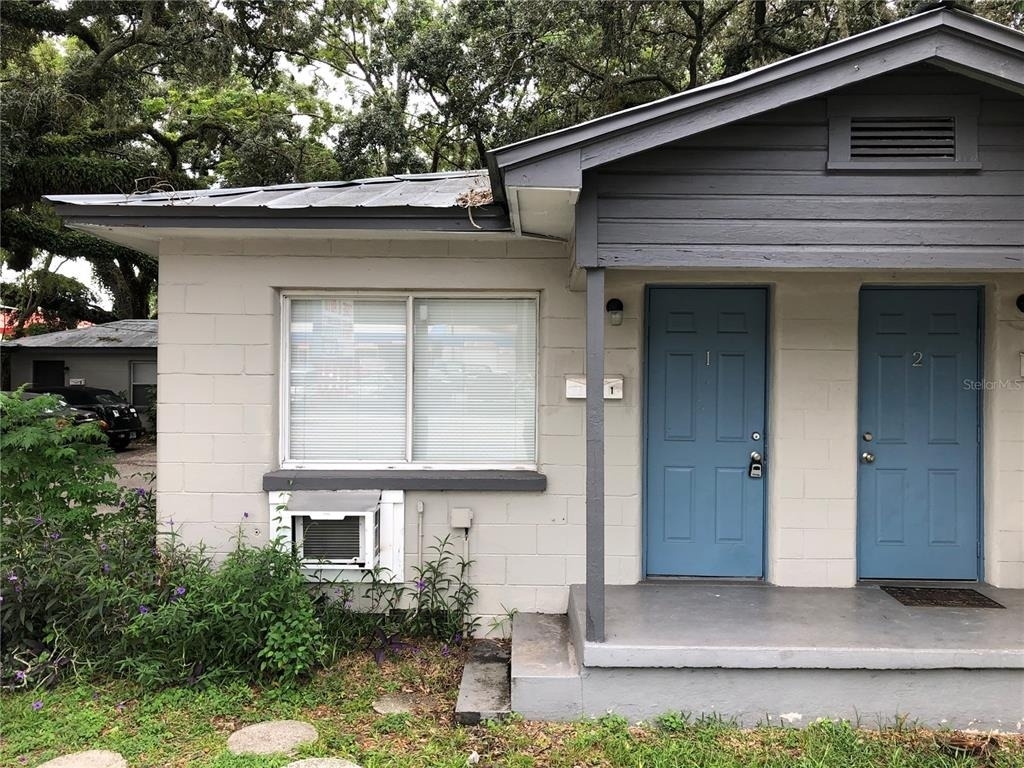 7208 N Nebraska Avenue - Photo 1