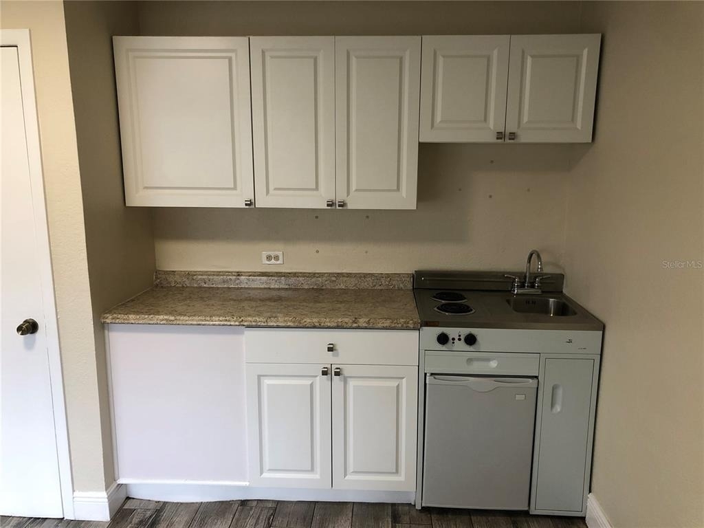 7208 N Nebraska Avenue - Photo 3