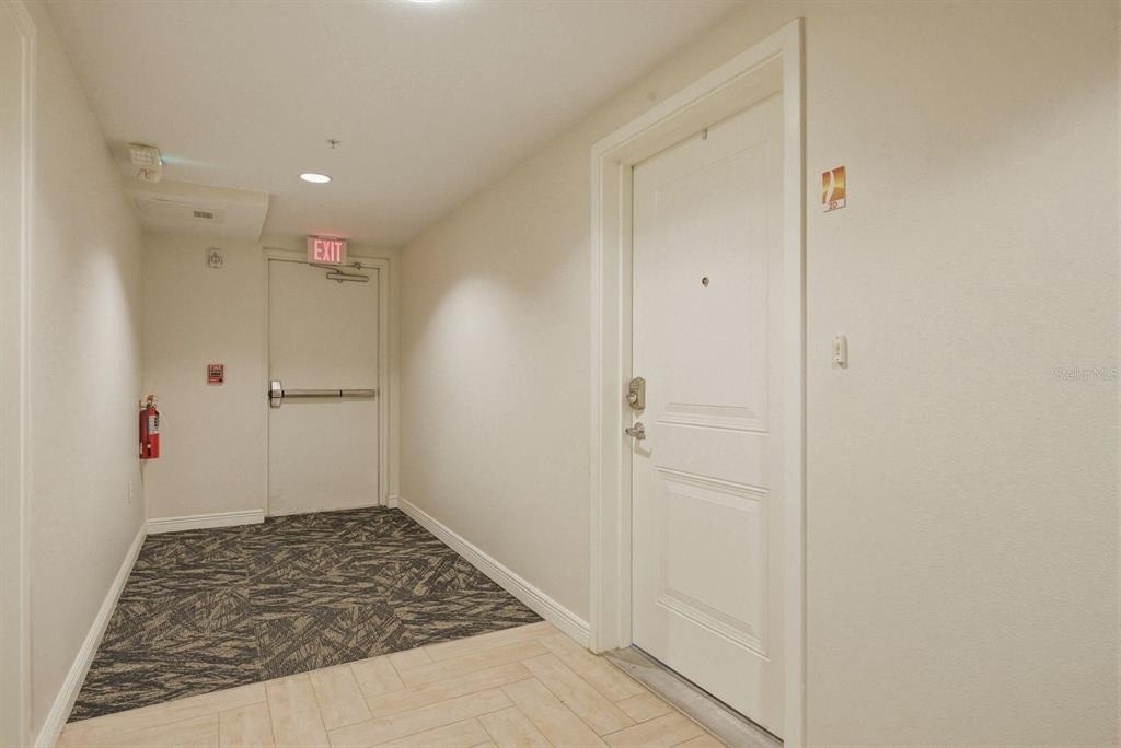 223 Island Way - Photo 4