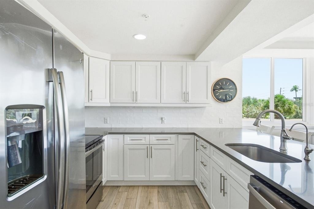 223 Island Way - Photo 8