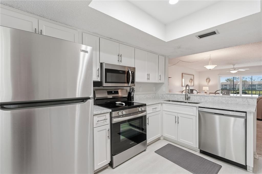 240 Cypress Lane - Photo 9