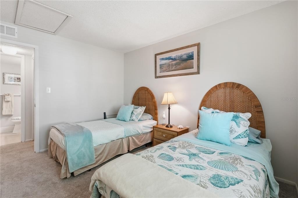 240 Cypress Lane - Photo 15