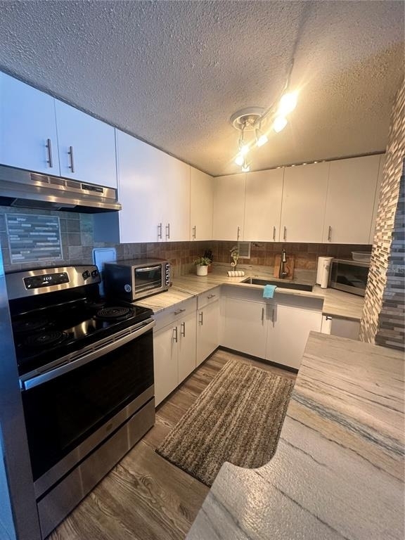 880 Mandalay Avenue - Photo 19