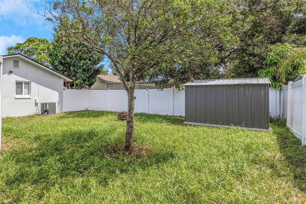 6842 62nd Avenue N - Photo 7