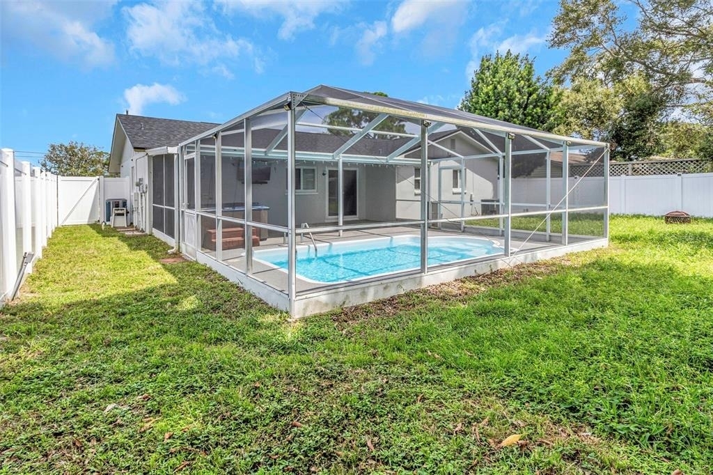 6842 62nd Avenue N - Photo 5