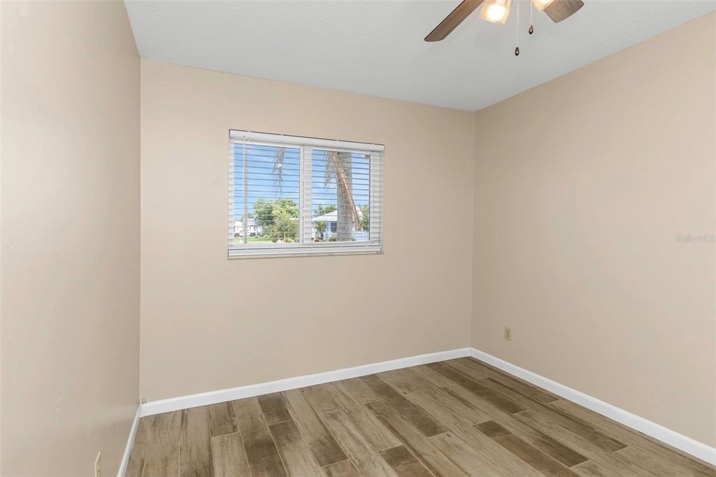 6842 62nd Avenue N - Photo 36