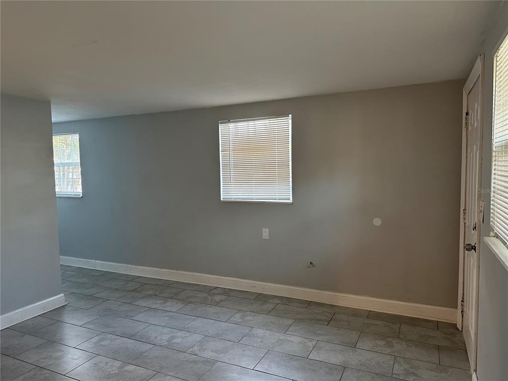 461 89th Avenue N - Photo 5