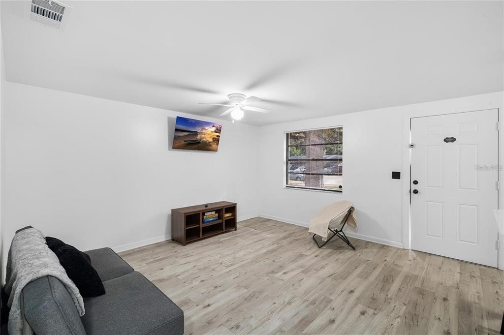 1220 E 142nd Avenue - Photo 4