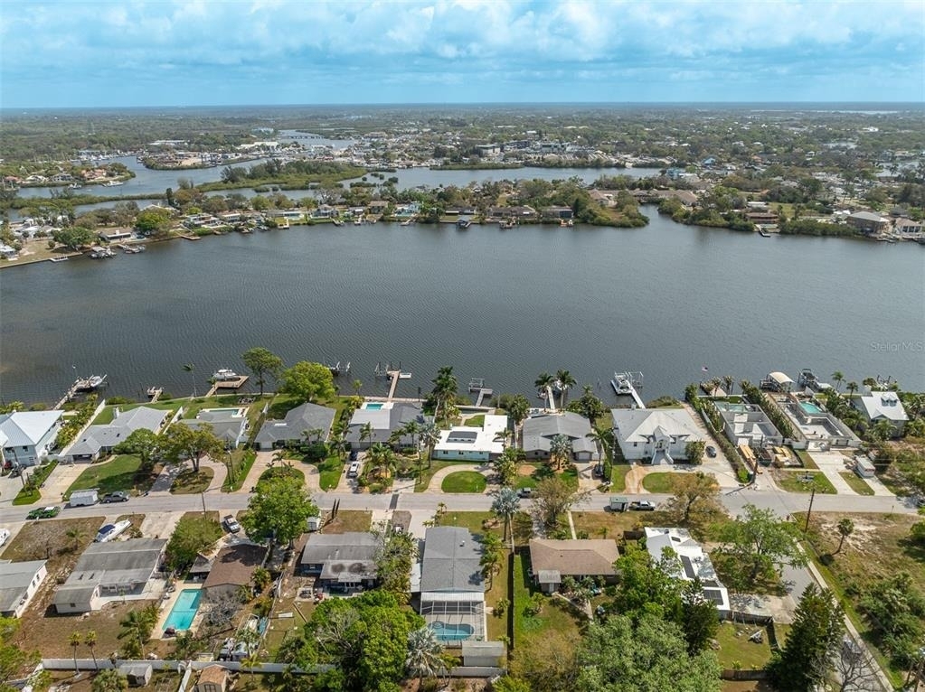 711 Bayshore Drive - Photo 52