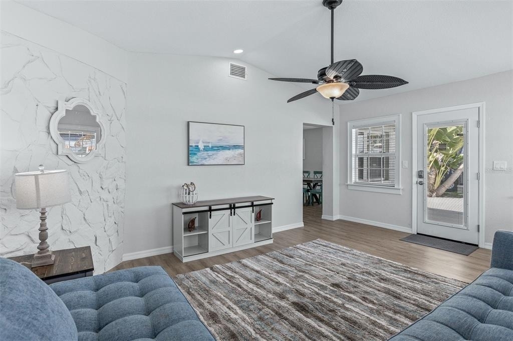 711 Bayshore Drive - Photo 9
