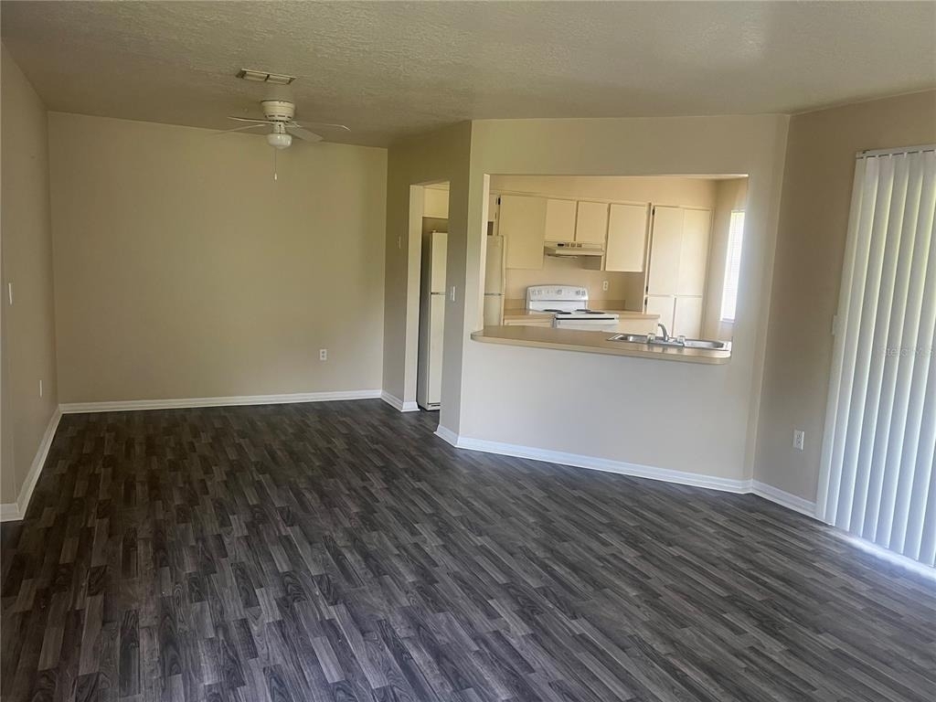 7266 Pond Circle - Photo 2