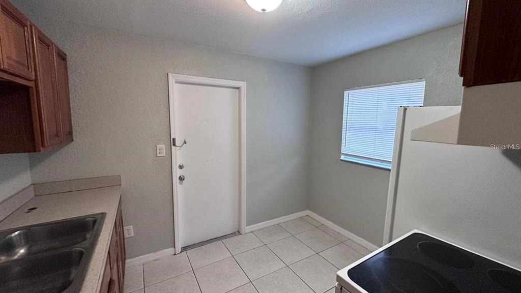 112 Dr Martin Luther King Jr Avenue - Photo 2