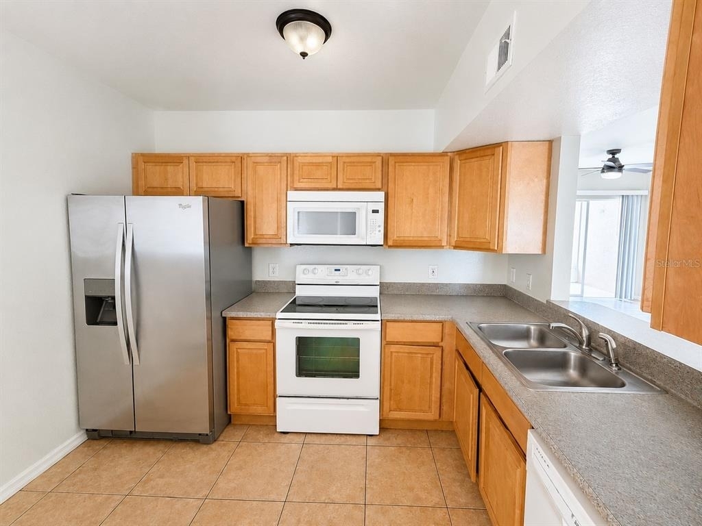 13226 Galicia Street - Photo 17