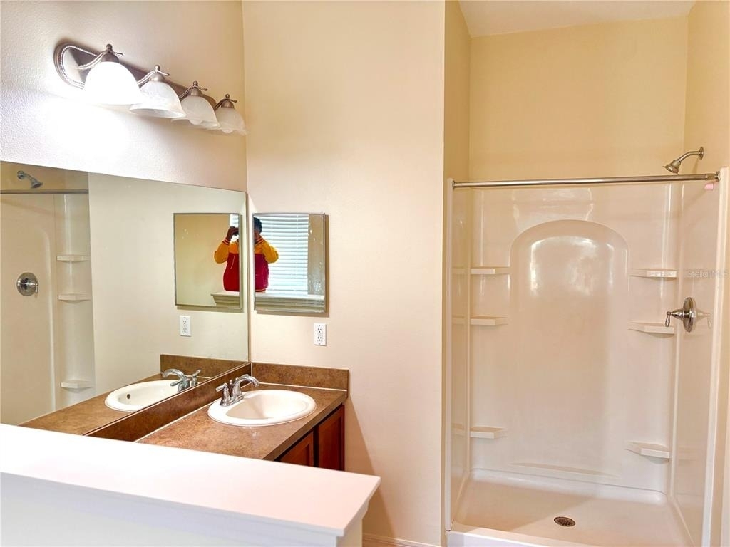 3007 Ne 24th Place - Photo 16