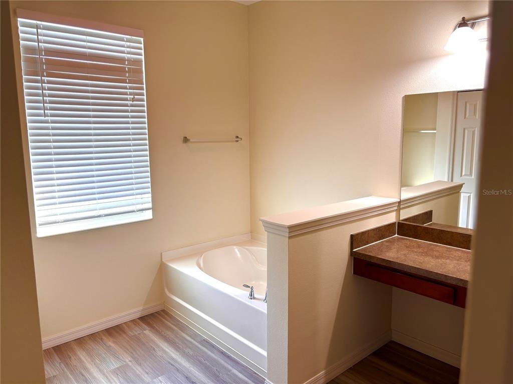 3007 Ne 24th Place - Photo 15