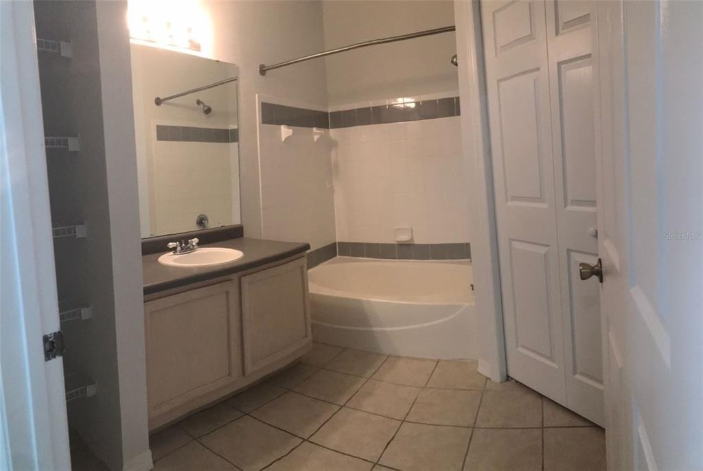 6627 Queens Borough Avenue - Photo 20