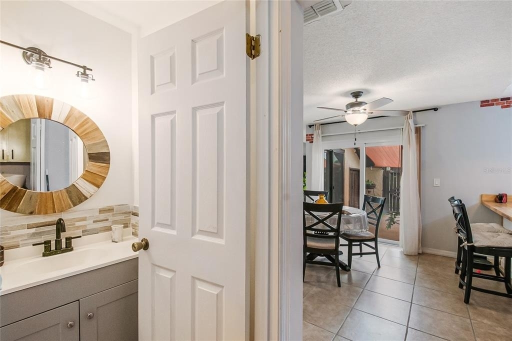 447 Hunter Circle - Photo 18