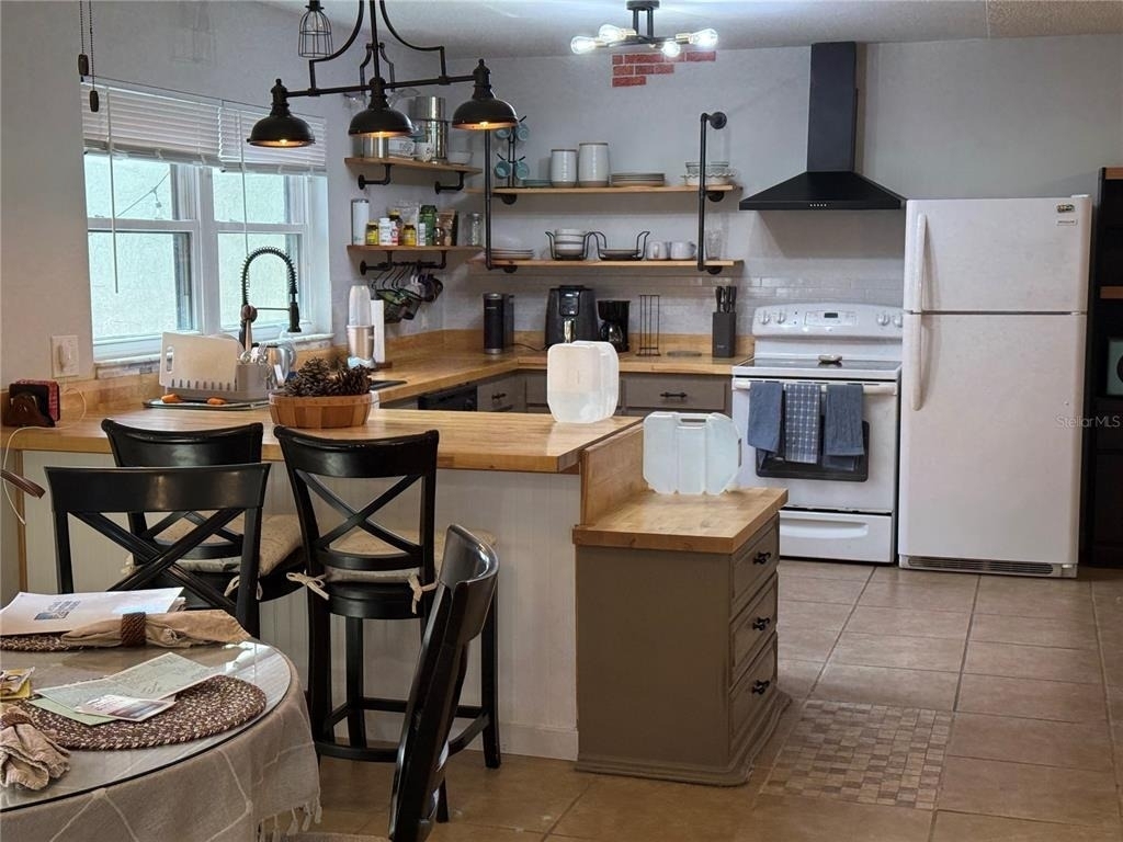 447 Hunter Circle - Photo 11