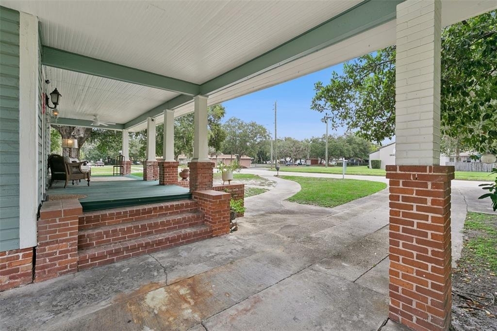 2400 S Park Avenue - Photo 3