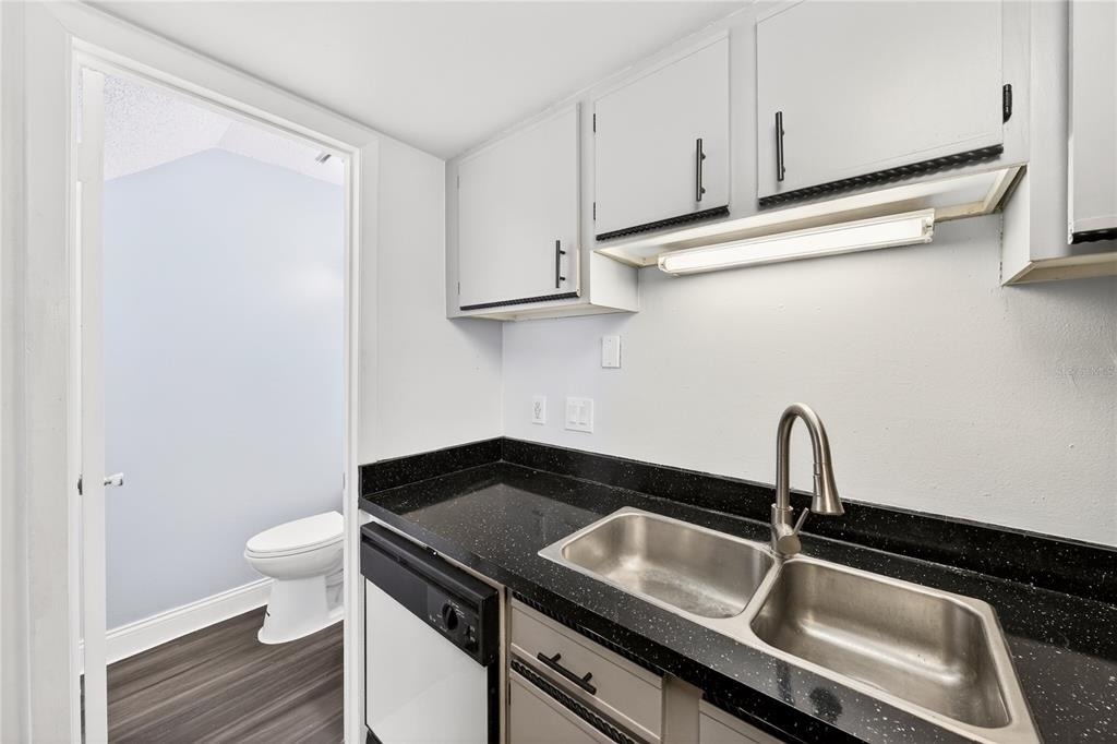 4223 S. Semoran Blvd - Photo 9