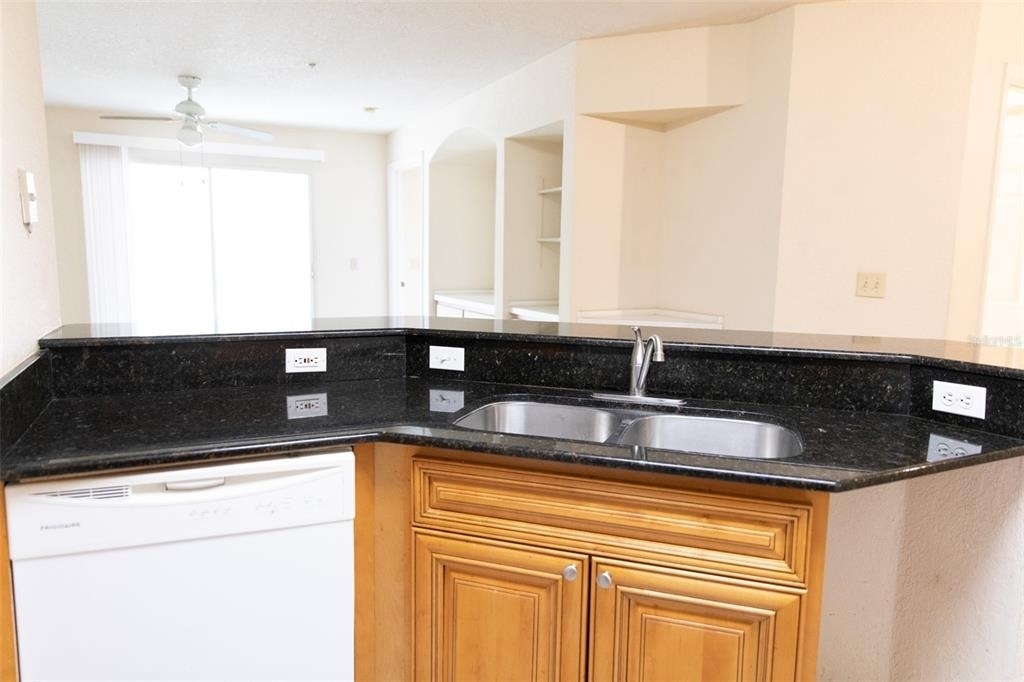 822 Camargo Way - Photo 4