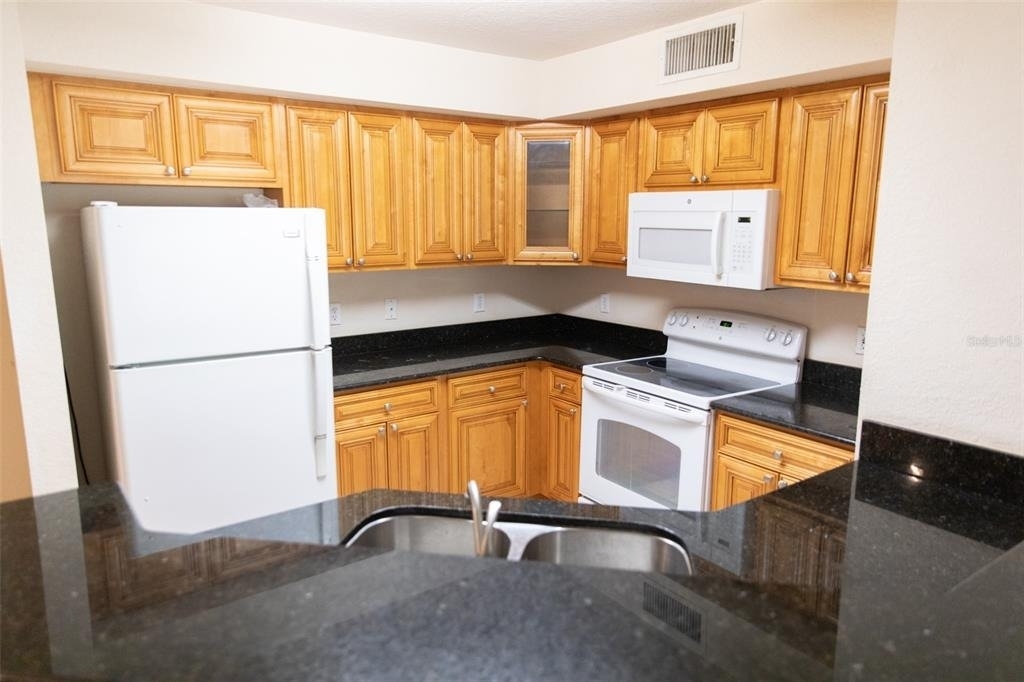 822 Camargo Way - Photo 5