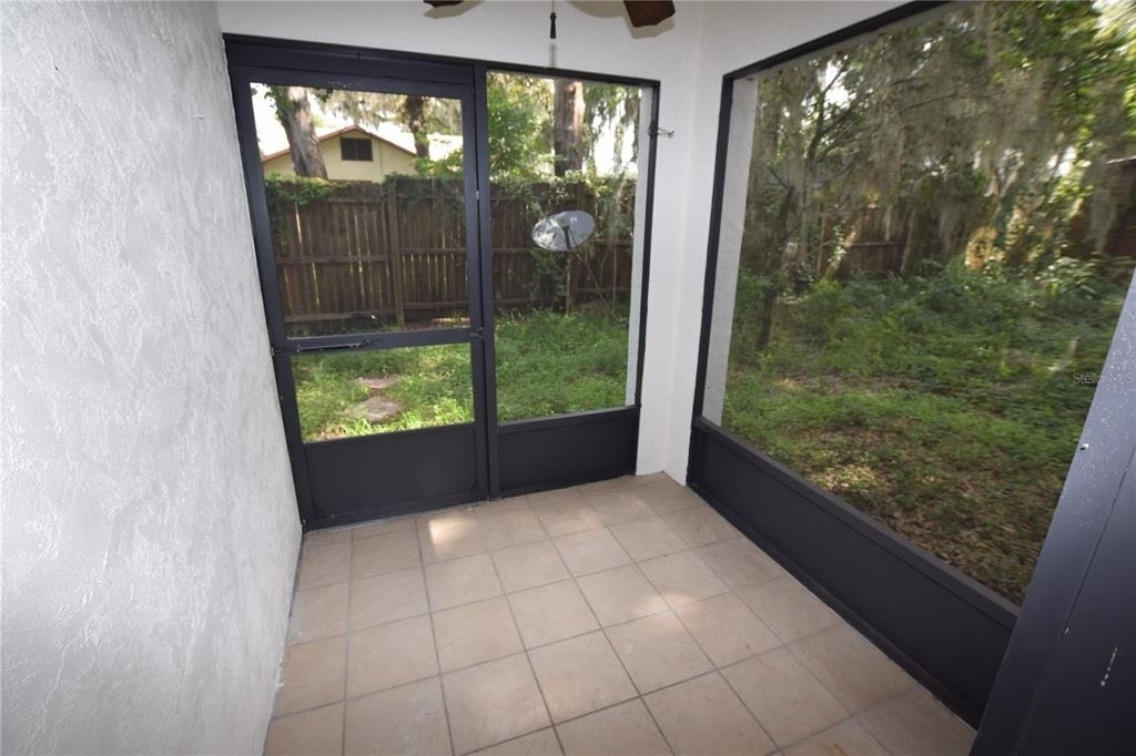 906 Sumter Street - Photo 2