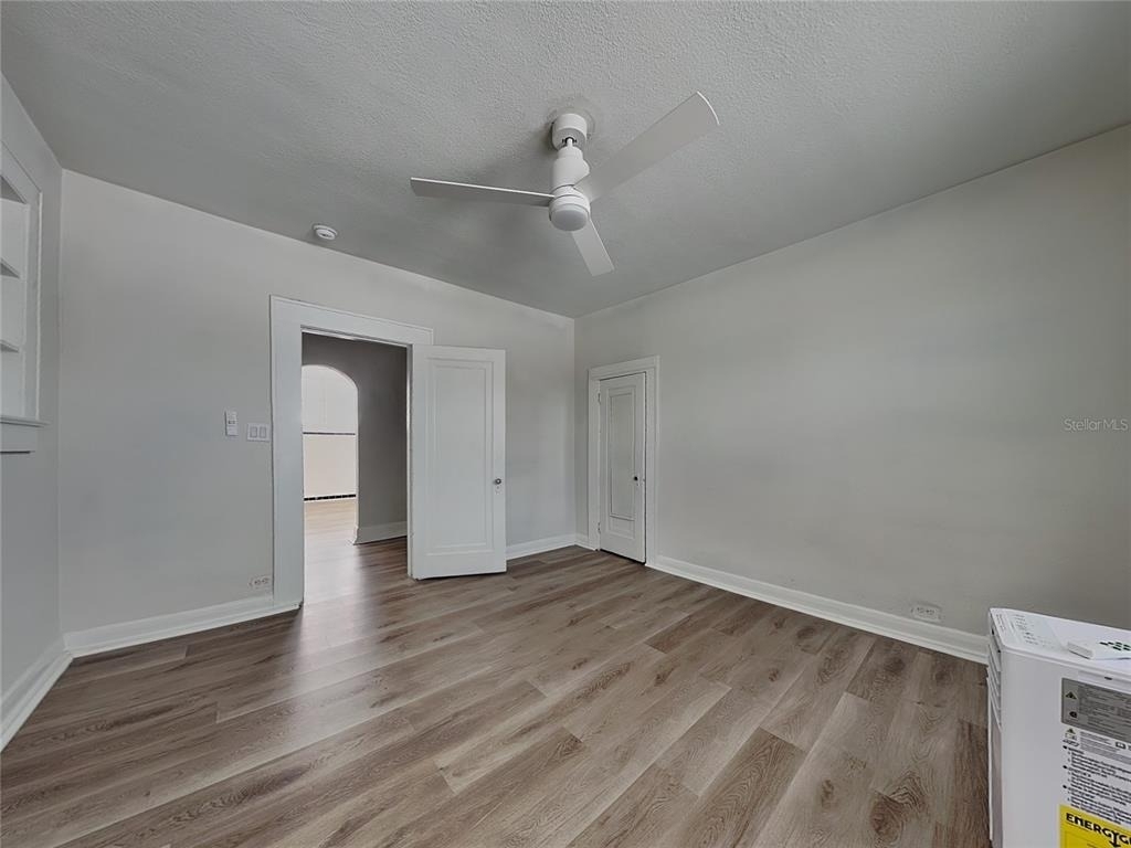 2904 W Chestnut Street - Photo 9