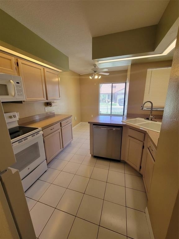 3333 Gray Fox Cove - Photo 4