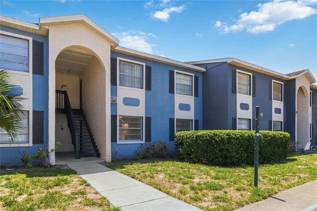 2569 N Alafaya Trail - Photo 23